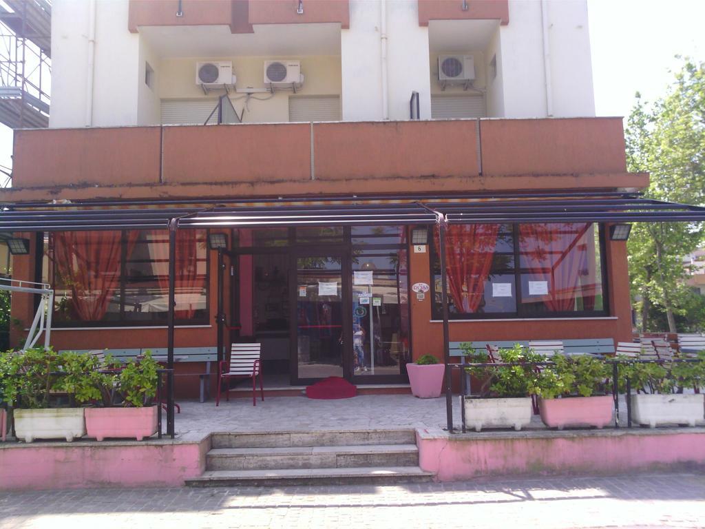 Hotel Rosa Rímini Exterior foto