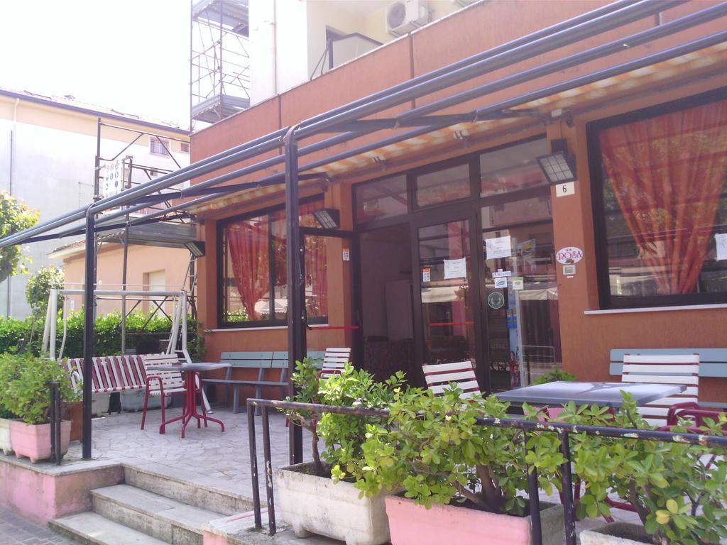 Hotel Rosa Rímini Exterior foto